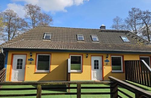 Neukloster Apartment | Charmante Ferienwohnung in Neukloster mit Terrasse
