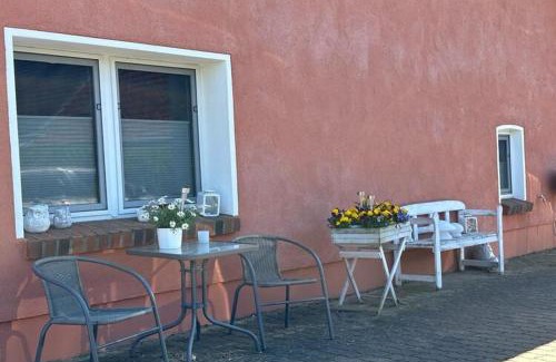Barkhagen Apartment | Charmante Ferienwohnung mit Kamin in Zarchlin