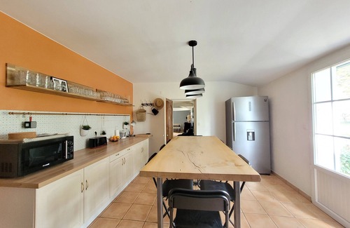 Saint-Urbain House | Charmante Maison Avec Piscine, au Cœur des Marais