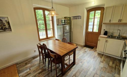Bois-le-Roi House | Charmante Maison avec Parc entre Seine et Forêt de Fontainebleau à 30mn de Paris