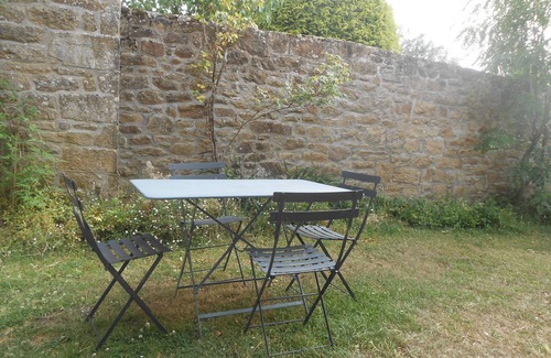 Plouharnel House | Charmante Maison en Pierres au Cœur du Vieux Village de Plouharnel