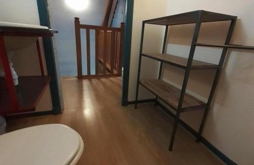 Louchy-Montfand House | Charmante maison rénovée avec cour, proche bourg, WiFi, jardin clos, animaux acceptés, à Louchy-Montfand - FR-1-489-178