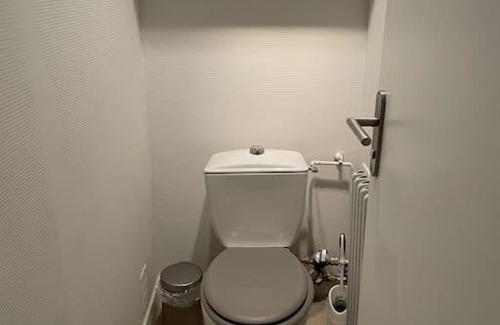 Bailly Apartment | Charmante studette dans un quartier très calme