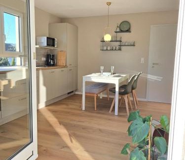 Loerrach Apartment | Charmante Wohnung mit 3 Schlafzimmer und Balkon in Lörrach