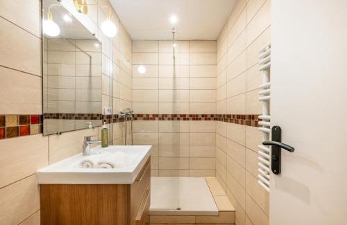 Saint-Laurent-du-Var Apartment | Charme & Authenticité au cœur de la vieille ville