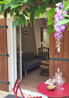 Saint-Aigulin Apartment | Charme et Nature, appartement cosy avec étang privé, au carrefour de 3 départements