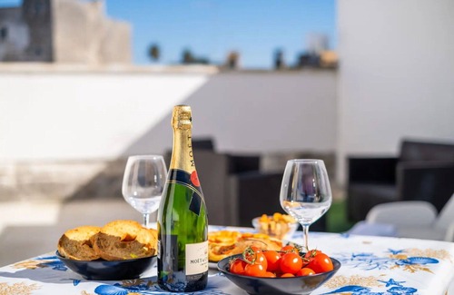 Salice Salentino Apartment | Charme Palace Salento Wifi, Ac, Jacuzzi