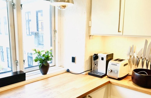 Copenhagen City Centre Apartment | Charme,quiet & safe w private balcony in the❤️of Copenhagen most central location
