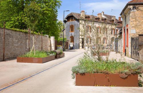 Faubourg-Raines Apartment | Charme & Tranquillité : Jardin de l’Arquebuse/Gare
