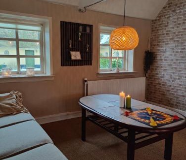 Give Villa | Charmerende stråtag strå hus (med Vildmarksbad)