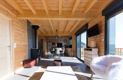 Besse-et-Saint-Anastaise Ski Chalet | Charming chalet in Besse