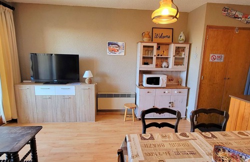 Saint-Michel-de-Chaillol Apartment | Charming Studio for 4 with Mountain Access and Southwest Balcony
