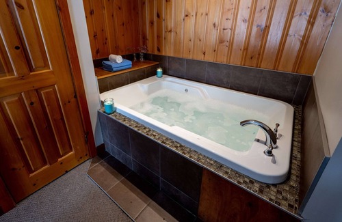 Sainte-Agathe-des-Monts Ski Chalet | Charming for two