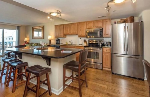 Sussex County Condo | Charming 1-BDR Condo with Stunning Marina Views & Rooftop Pool at South Dewey