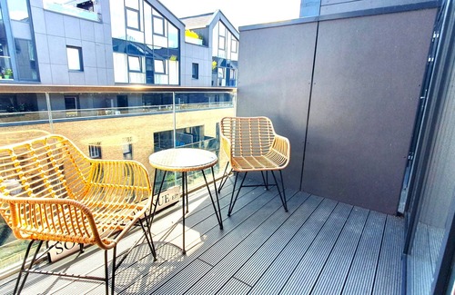 William Morris Apartment | Charming 1 Bed Flat in Trendy Walthamstow