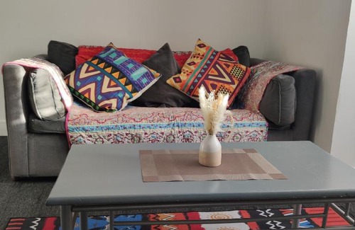 Chadwell Apartment | Charming 1-Bed loft Apartment in Romford