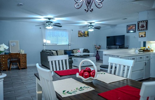 Copperas Cove House | Charming 1-bedroom house with WiFi, AC . within 5 miles from Military Base