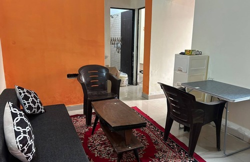Naini Apartment | Charming 1-bedroom apartment in Rehi Taluka, Naini