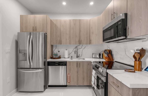 Homestead Apartment | Charming 1 Bedroom Apartment