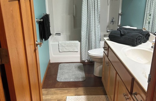 La Crosse Apartment | Charming 1-bedroom apartment on the Mississippi backwaters. Close to everything.