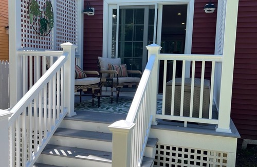 Rockland Apartment | Charming 1-bedroom apartment in Rockland. Sleeps 4 with pull out couch .