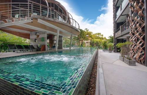 Patong Apartment | Charming 1-bedroom apartment in delightful Patong Beach with WiFi, fitness room