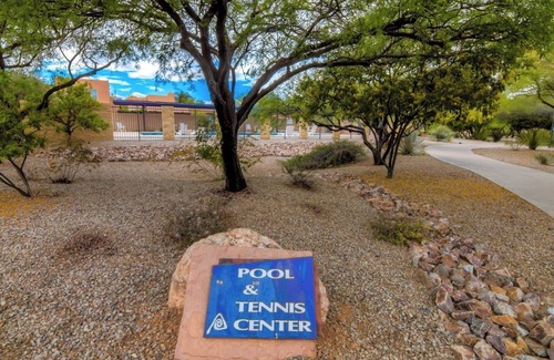 Civano Apartment | Charming 1-bedroom apartment with AC, WiFi in welcoming Civano, Tucson