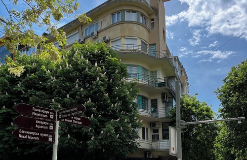 Varna City Centre Apartment | Charming 1-bedroom apartment in the city centre of Varna with infinity sea view!