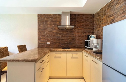 Kata Apartment | Charming 1-bedroom apartment with AC and WiFi in enchanting Karon
