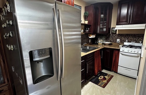 Tampa Apartment | Charming 1-bedroom apartment with AC and WiFi in Tampa. Sleep up to 5 people.