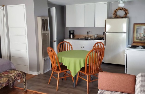 Buffalo Apartment | Charming 1-bedroom apt Buffalo WY, on creek, AC, WiFi, & 1 block from downtown.