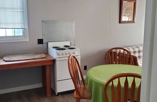 Buffalo Apartment | Charming 1-bedroom apt Buffalo WY, on creek, AC, WiFi, & 1 block from downtown.