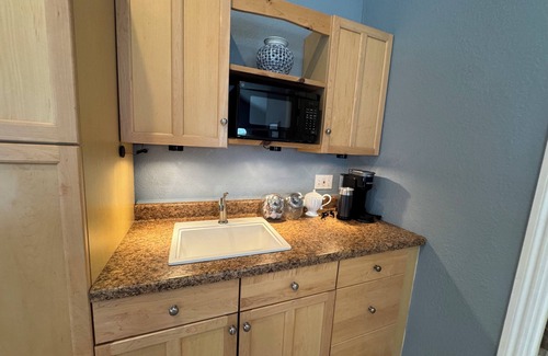 Glen Ellen Cottage | Charming 1-bedroom cottage in serene Glen Ellen in the heart of wineries