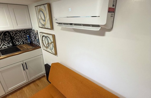 Sparta Cabin | Charming 1-bedroom cabin in delightful Sparta with AC