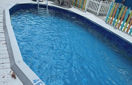 Dunnellon Cottage | Charming 1-bedroom cottage in Dunnellon with saltwater pool and AC