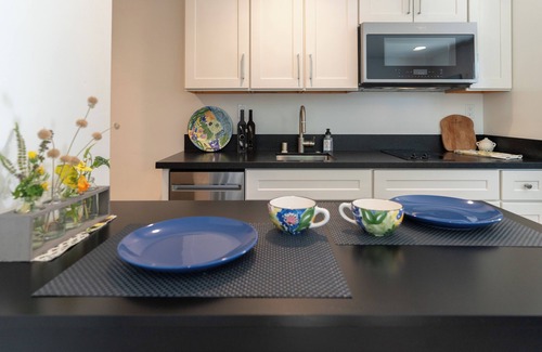 Lafayette Cottage | Charming 1-bedroom cottage with private yard, on site parking, walk to BART