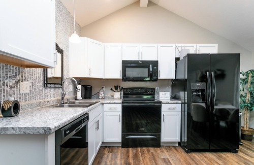 Columbia House | Charming 1-bedroom cottage in Downtown Columbia!