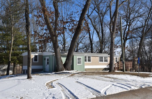 Galena Cottage | Charming 1-bedroom cottage in fabulous Galena with AC, WiFi Aiken 1083 LLC