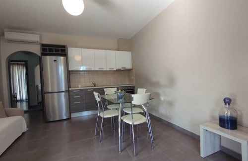 Karavomylos Apartment | Charming 1-bedroom apartment with AC, WiFi in amazing Karavomylos