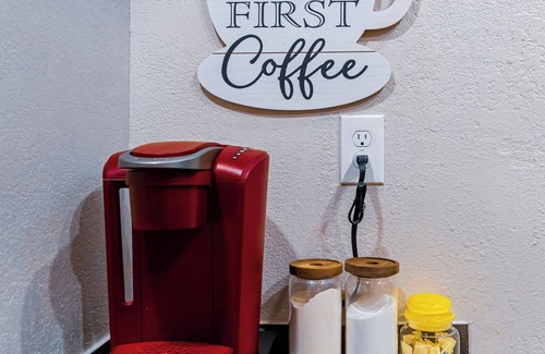 El Paso House | Charming 1-Bedroom Guesthouse WESTSIDE EL PASO