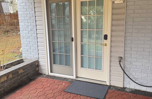 Germantown House | Charming 1-bedroom house in Germantown with AC, WiFi