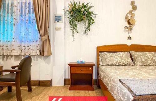 Hai Ya House | Charming 1-Bedroom Home Steps from Saturday Market