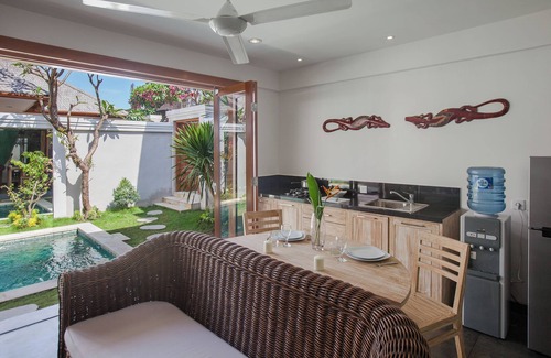 Sanur House | Charming 1-bedroom house in delightful Denpasar with WiFi, AC