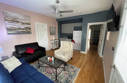 Governmental Mall House | Charming 1-bedroom house with WiFi - Unit #2