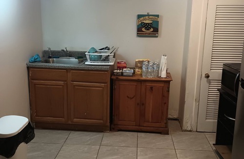 Queens House | Charming 1-bedroom house in fabulous Queens with WiFi