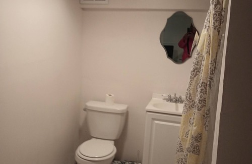 Queens House | Charming 1-bedroom house in fabulous Queens with WiFi