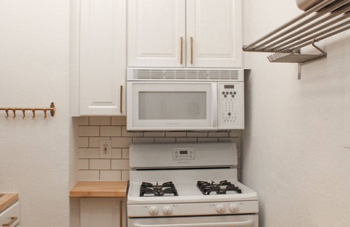 Uptown Apartment | Charming 1 bedroom in Uptown Downtown Denver