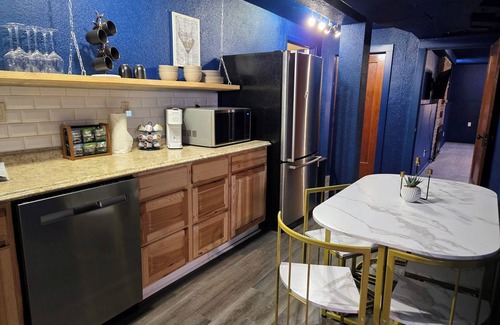 Canon City Apartment | Charming 1 Bedroom Speakeasy Suite w/Pool Table & Games