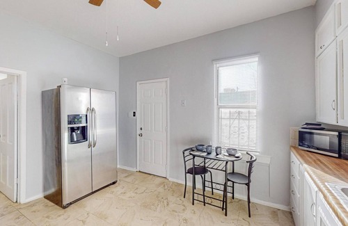 Albuquerque House | Charming 1-bedroom house in marvelous Albuquerque with WiFi, AC
