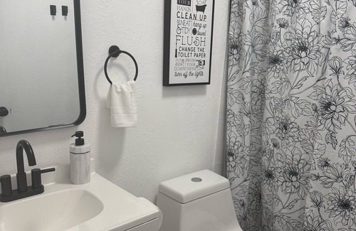 Lehigh Acres Apartment | Charming 1-bedroom apartment with AC, WiFi in enchanting Lehigh Acres